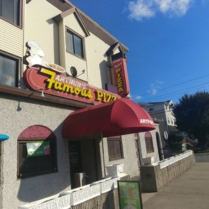 Famous Pizza House